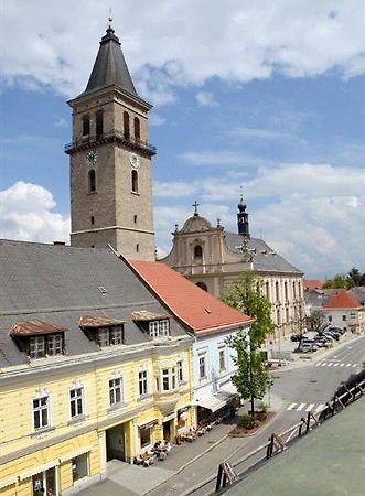 Stadthotel Schwerterbräu Judenburg Exterior foto